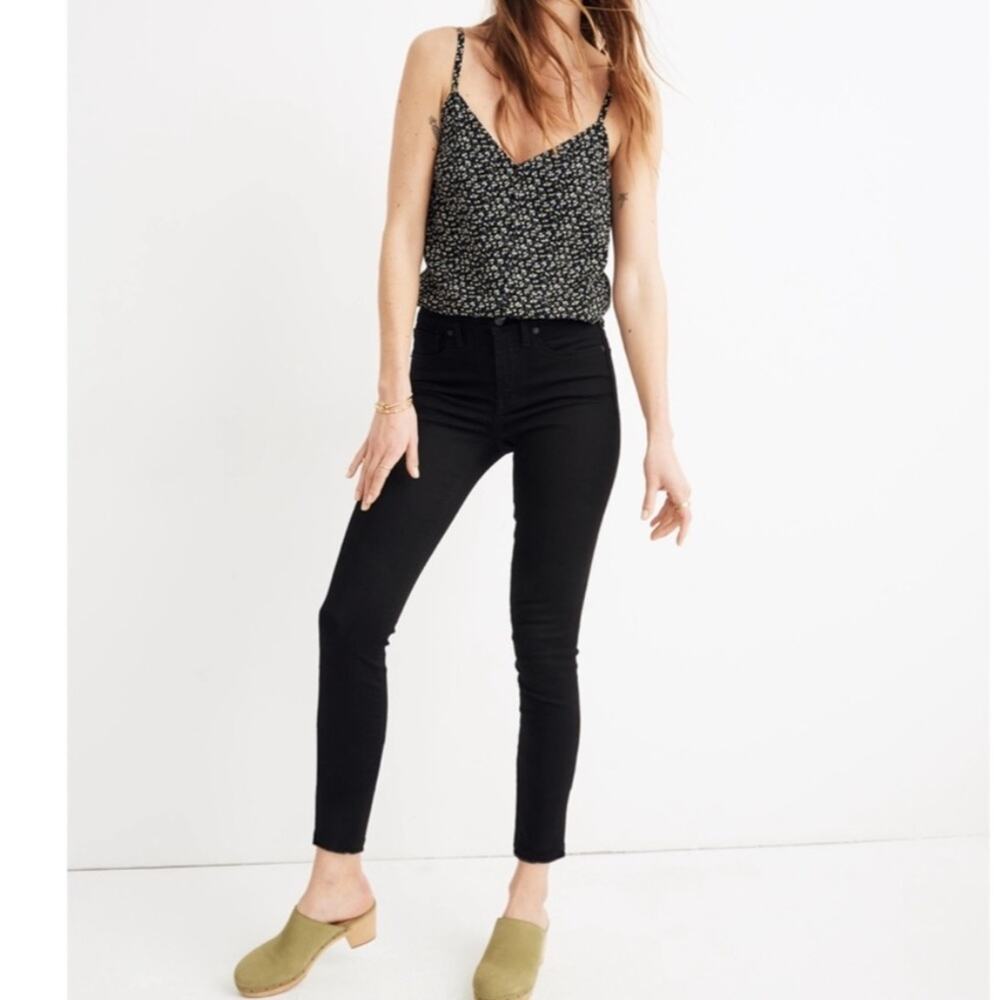 Madewell 9” High Rise Skinny Crop Black jeans Raw Hem Size 26 Style K7976